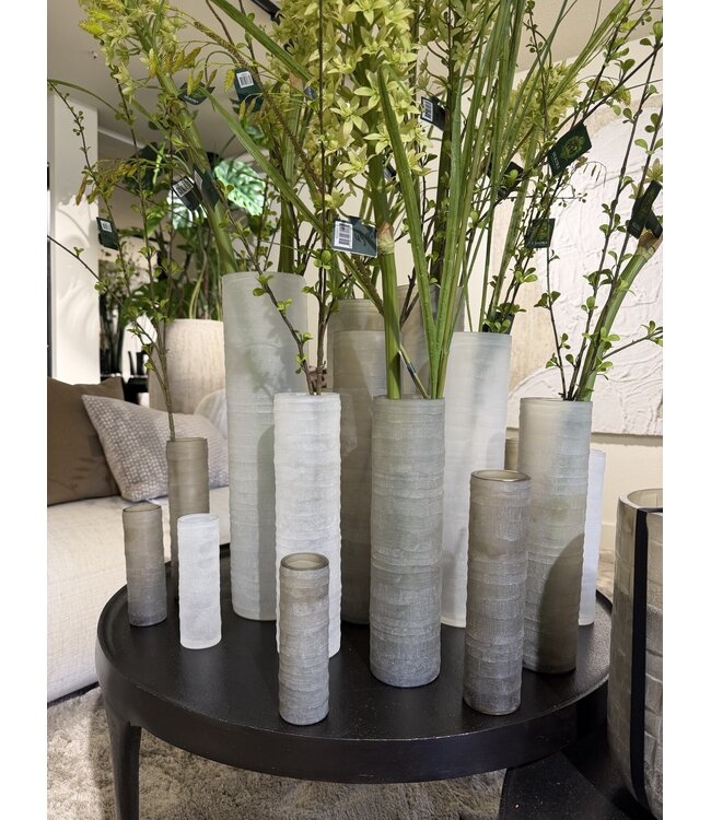 RAF Deluxe Mouth-blown glass vase "ONA" M smoke grey