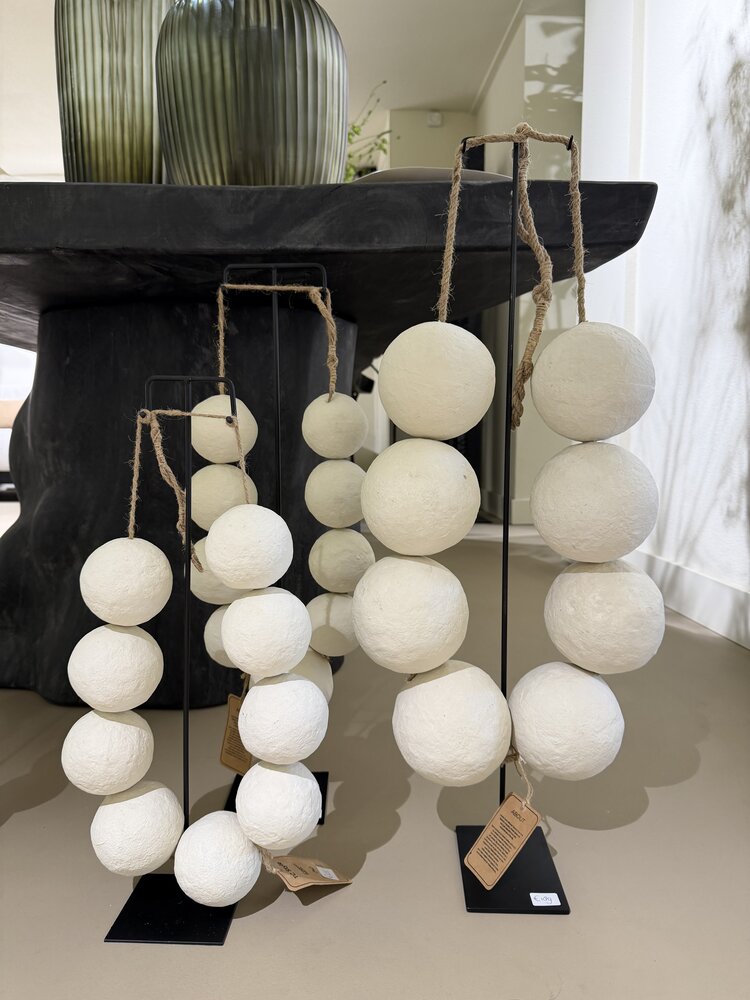 NU PUUR & GROEN Necklace "Cotton Maché" white