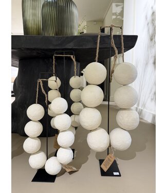 NU PUUR & GROEN Necklace "Cotton Maché" white