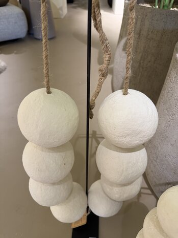 NU PUUR & GROEN Ketting "Cotton Maché" wit
