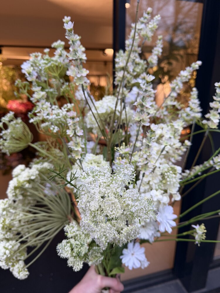 SILK-KA Artificial flower bouquet "Mixed White - Limited Edition"