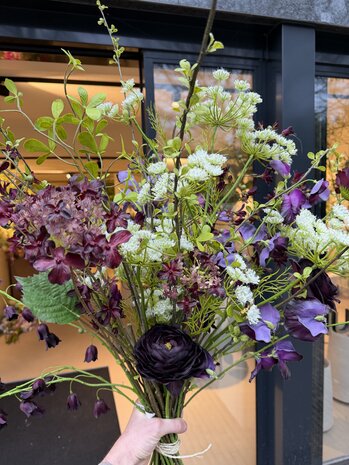 SILK-KA Artificial flower bouquet "Burgundy Pleasure - Limited Edition"