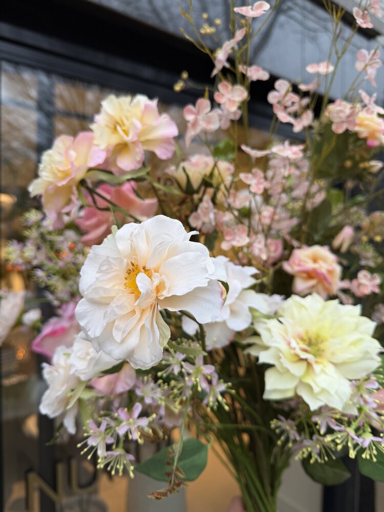 SILK-KA Artificial flower bouquet "Pastel Roses - Limited Edition"