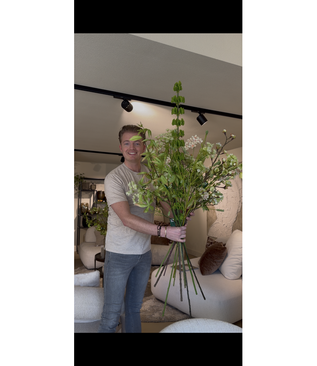 NU PUUR & GROEN Ramo de flores artificiales "Especial de Marzo"