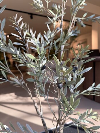 NU PUUR & GROEN Künstliche Pflanze für den Außenbereich – Olivenbaum 140 cm – UV-beständig