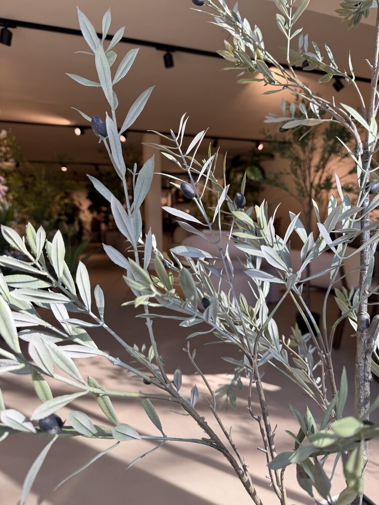 NU PUUR & GROEN Künstliche Pflanze für den Außenbereich – Olivenbaum 140 cm – UV-beständig