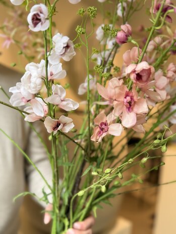 SILK-KA Kunstbloemen boeket "Royal Delphinium Peach" Small SILK-KA Kunstbloemen boeket "Royal Delphinium Peach" Small