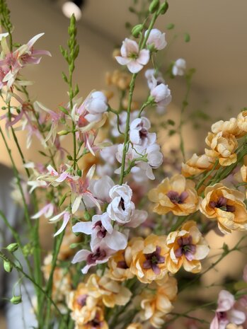 SILK-KA Kunstbloemen boeket "Royal Delphinium Peach" Large SILK-KA Kunstbloemen boeket "Royal Delphinium Peach" Large