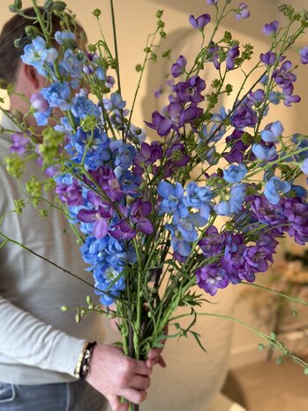 SILK-KA Kunstbloemen boeket "Royal Delphinium Blue" Small SILK-KA Kunstbloemen boeket "Royal Delphinium Blue" Small