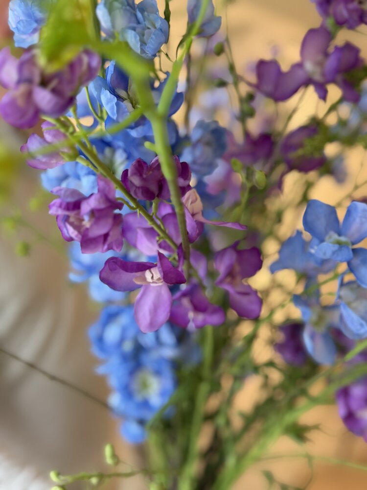 SILK-KA Kunstbloemen boeket "Royal Delphinium Blue" Large SILK-KA Kunstbloemen boeket "Royal Delphinium Blue" Large