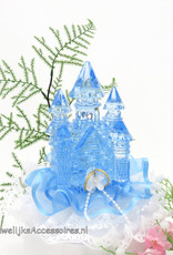 Disney Blauw kristal kasteel op een witte kanten bodem taarttopper