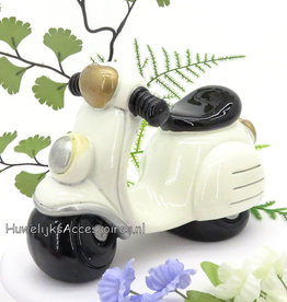 Witte Vespa taarttopper als spaarpot