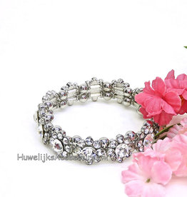 Rekbaar armband met strass stenen bloemen