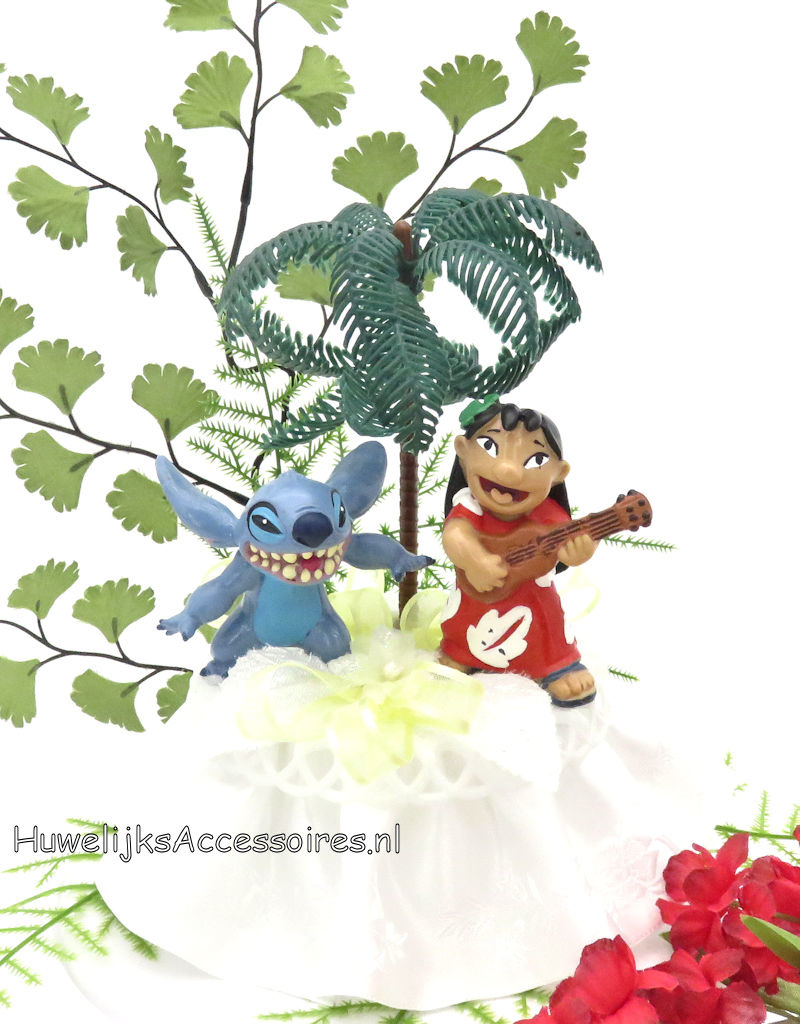 Disney Stitch en Lilo disney bruidstaart topper versiert met kant