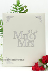 Mr & Mrs in zilver receptie gastenboek