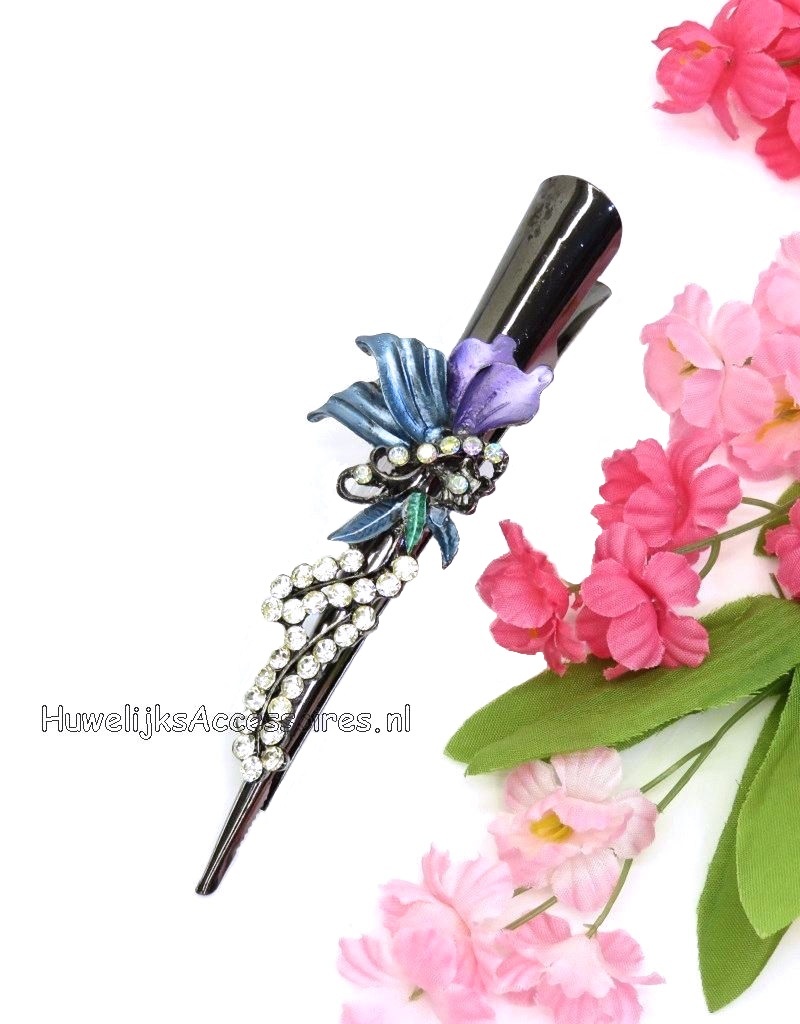 Zwart duckklem met blauw bloem en strass stenen