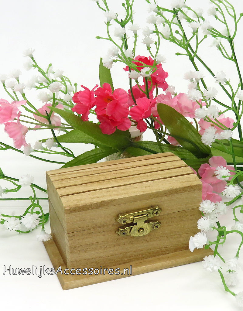 Schattige houten schatkist trouwring doosje