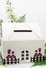 Witte 'huisje' enveloppendoos versierd met fuchsia bloemen