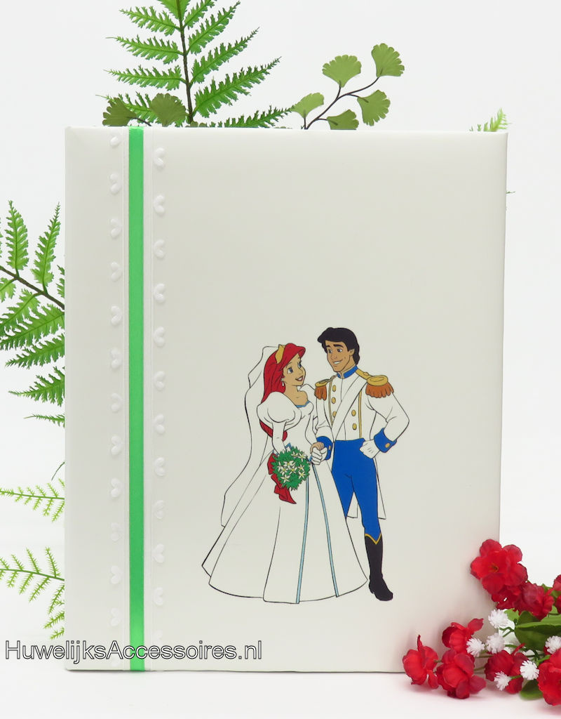 Disney Prachtige gastenboek met een print van Ariel & Erik