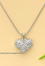 Prachtige zilveren halsketting met strass hart pendant