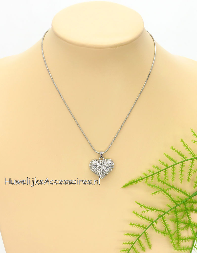 Prachtige zilveren halsketting met strass hart pendant
