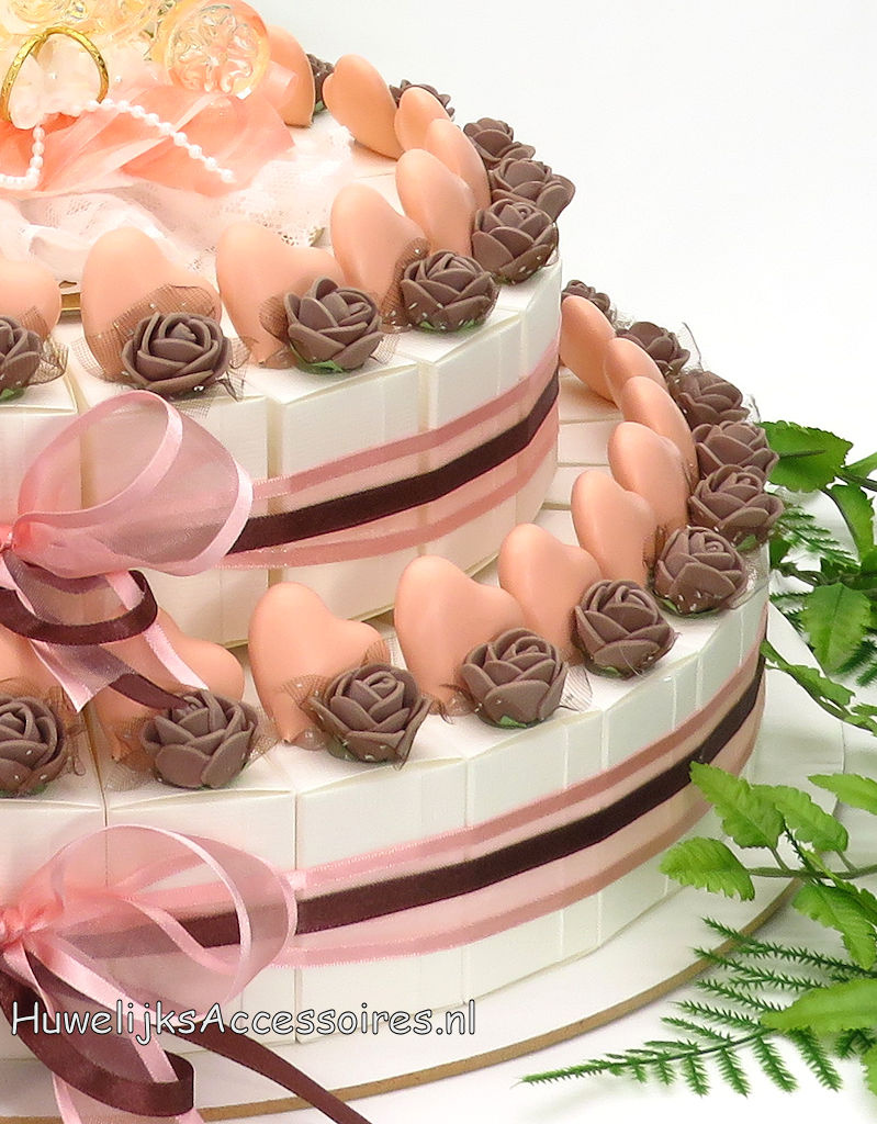 Disney Bruiloft bedankjes taart met koffie roosjes en perzik hartjes