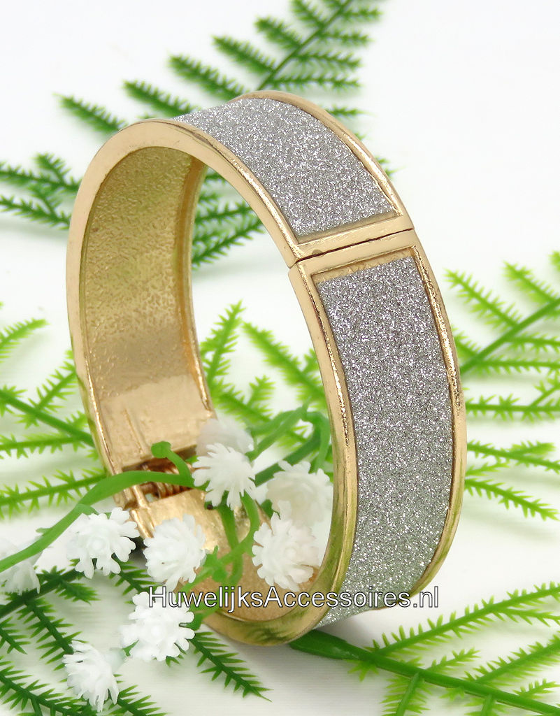 Slavenarmband rosé goud met fijne strass steentjes