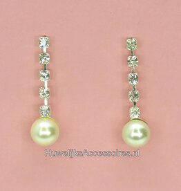 Zilveren strass oorbellen met parels