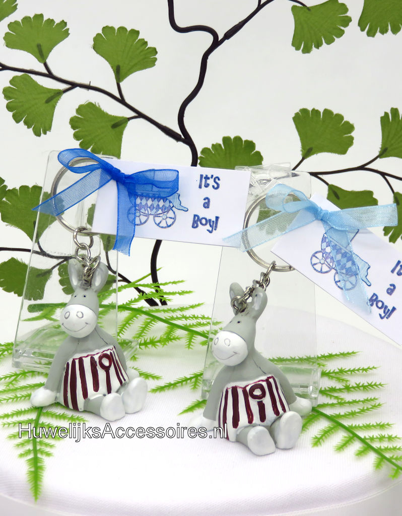 Paquito sleutelhanger geboorte bedankje met strikje