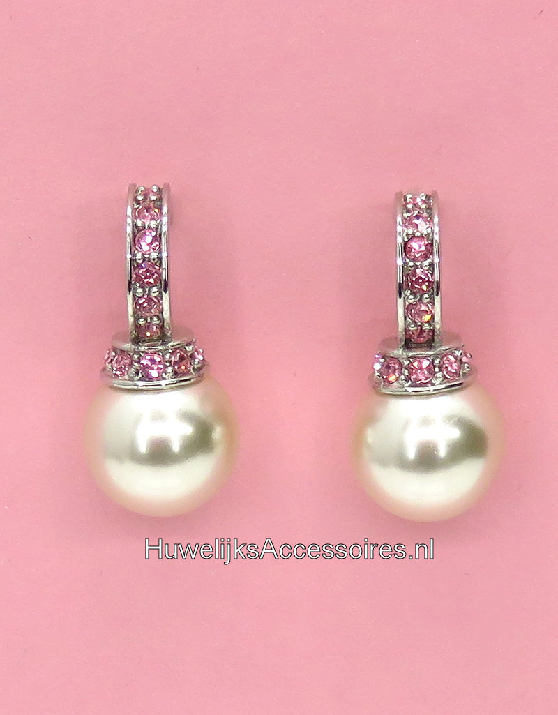 Prachtige licht roze parel en roze strass oorbellen