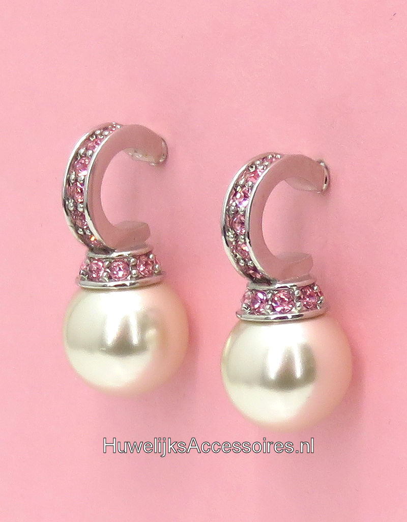 Prachtige licht roze parel en roze strass oorbellen