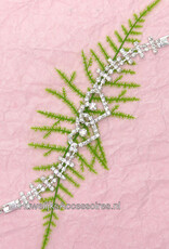Zilver armband met 2 strass stenen harten