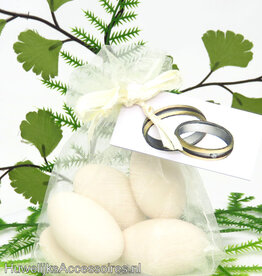 Crème organza zakje met bruidssuiker