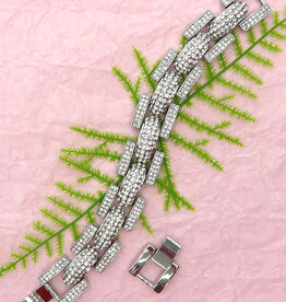 Schitterende zilver gekleurde schakelarmband met strass stenen