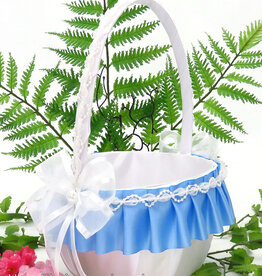 Prachtige wit en blauw satijn bruiloft strooimandje