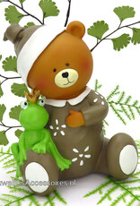 Mooie taarttopper beertje met een groene kikker