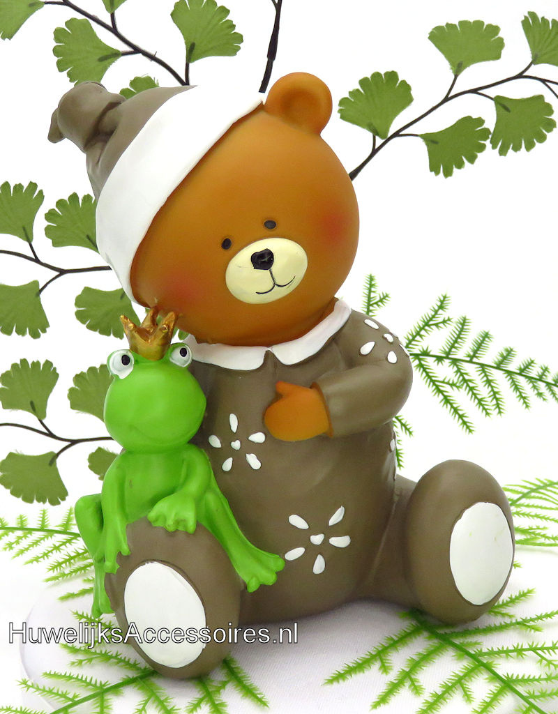Mooie taarttopper beertje met een groene kikker