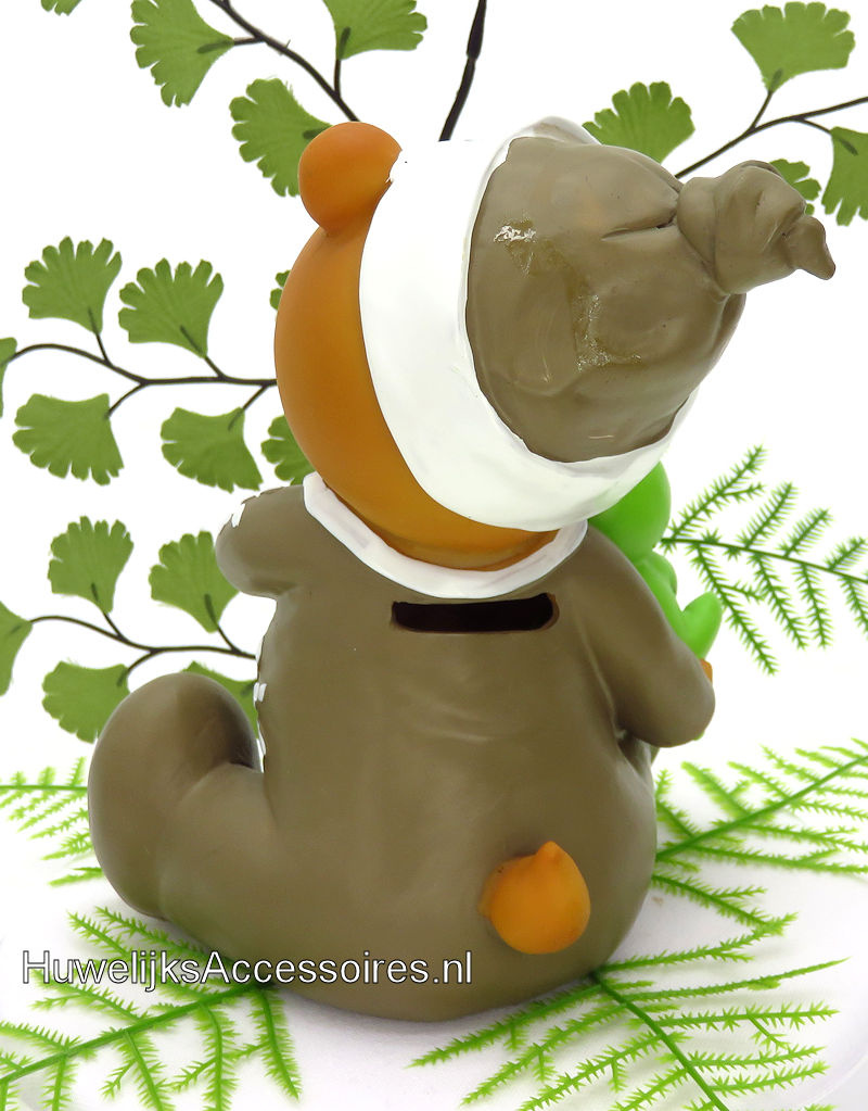 Mooie taarttopper beertje met een groene kikker