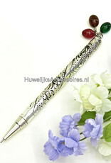 Receptie pen versierd met gekleurde kralen