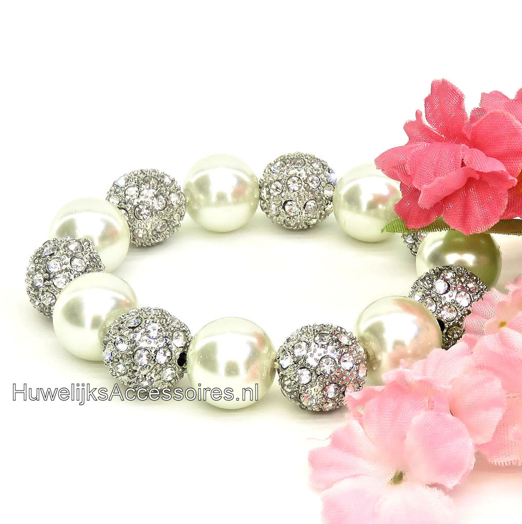 Rekbaar armband met parels en strass steen kralen