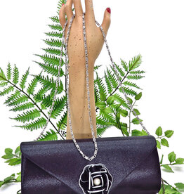 Een elegante zwarte avondtasje