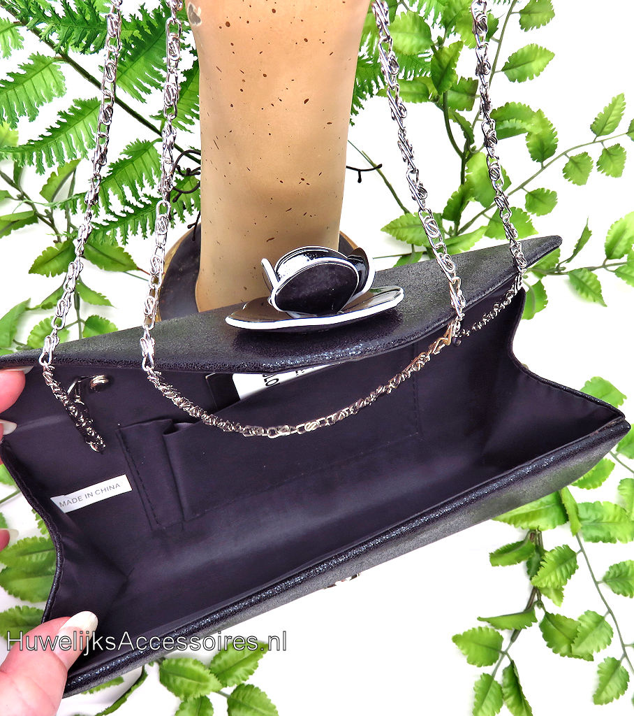 Elegante zwarte uitgangtasje met zwarte roos