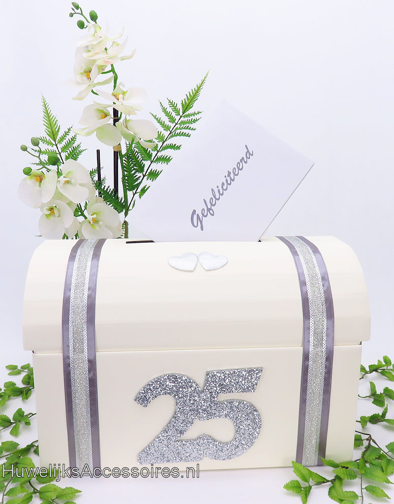 25 jaar jubileum huwelijk enveloppendoos met grote zilver "25"