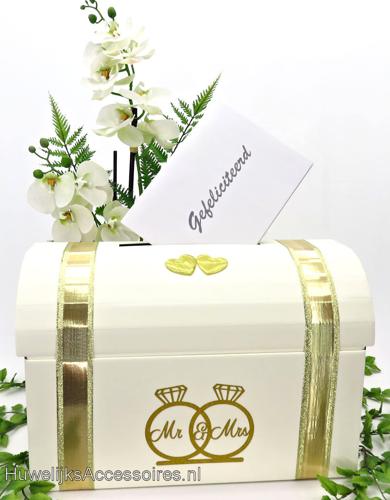 Mr & Mrs receptie enveloppendoos versierd met goud lint