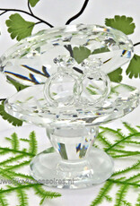 Kristallen oesterschelp met 2 ringen op pedestal