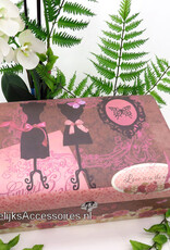 Love is in the air' bruiloft enveloppendoos