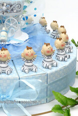 Kraam bedankjes met baby's in grijs en  wit pyjama's