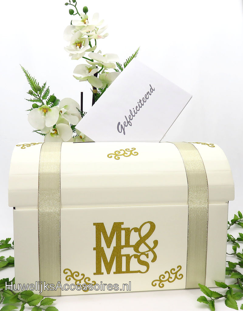 Mr & Mrs receptie enveloppe box versierd met goud
