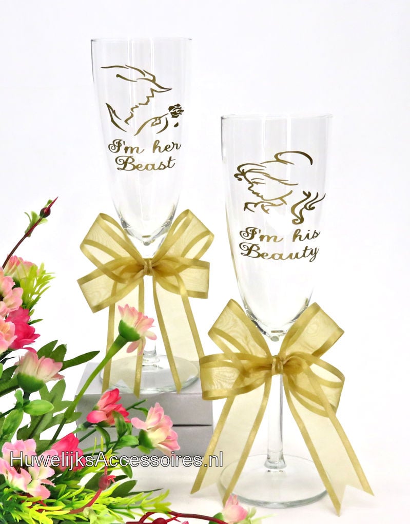 Disney Champagneglazen met Belle & het Beest versierd met goud strikken