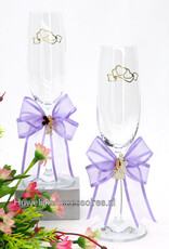 Disney Disney champagneglazen versierd met Mickey en Minnie op een lila strik